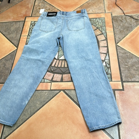 dollhouse Dad Jeans - Picture 4 of 5